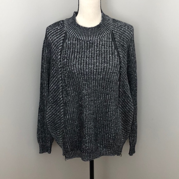 Gorgeous Black Zipper Detailed Sweater - Picture 1 of 13